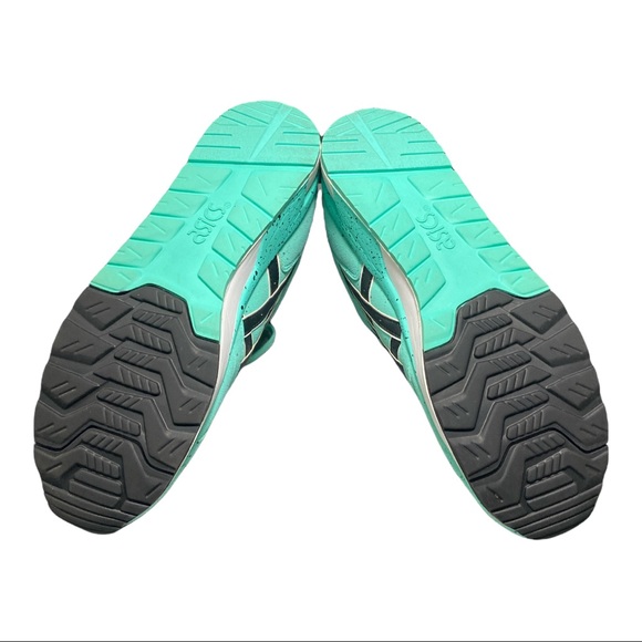 ASICS - Picture 3 of 7